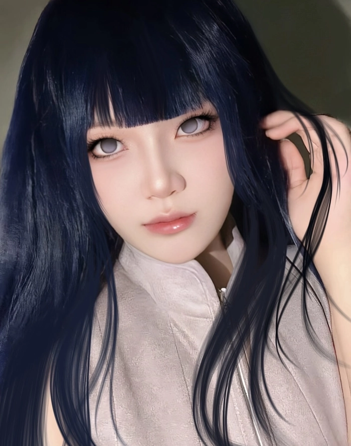 hình cosplay hinata ngoài trời ánh sáng ổn định