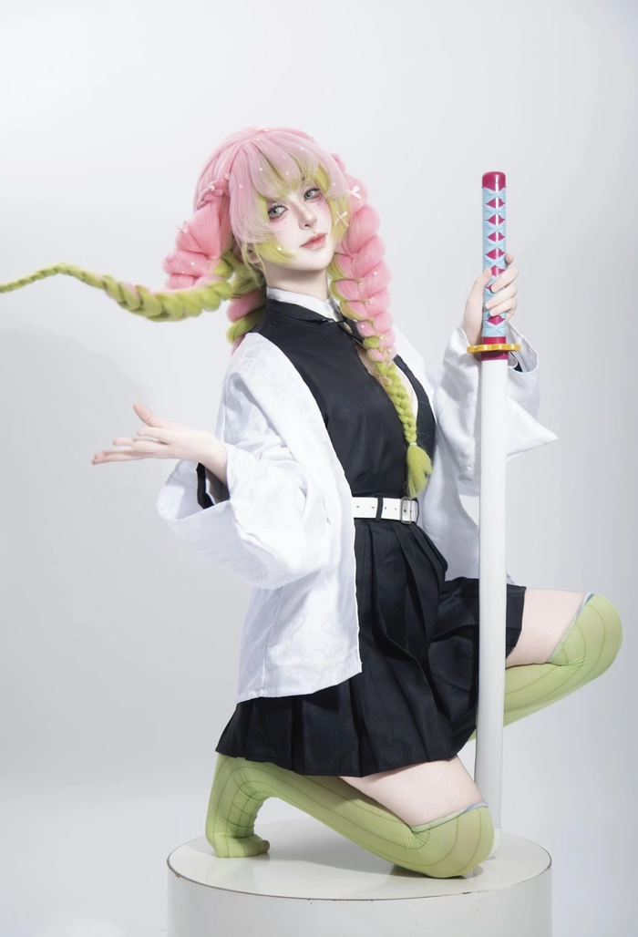 hình cosplay kimetsu no yaiba nhìn rõ từng chi tiết