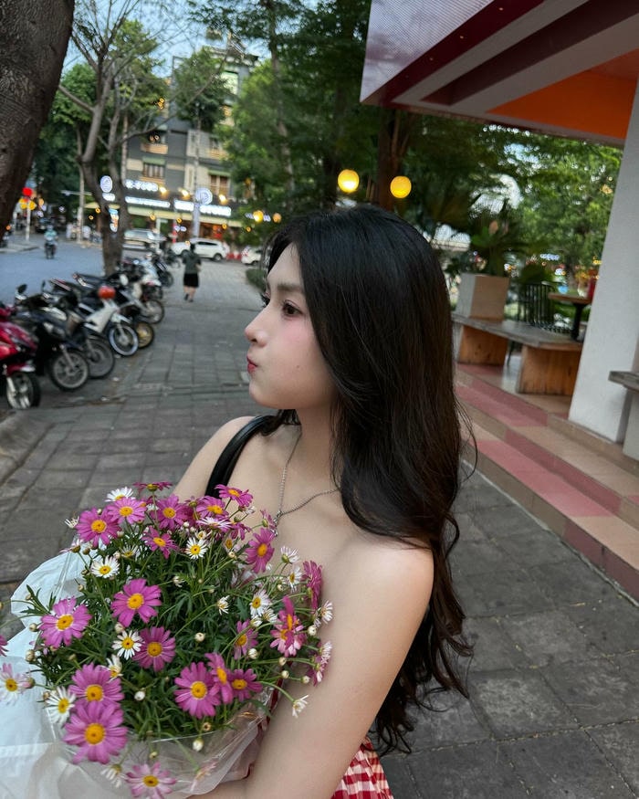 hình dễ thương ảnh ảnh Quỳnh Alee bikini