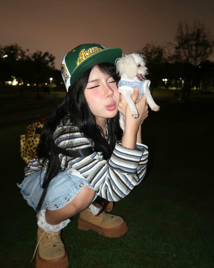 hotgirl ảnh Xuân Ca sexy gợi cảm đội mũ đẹp
