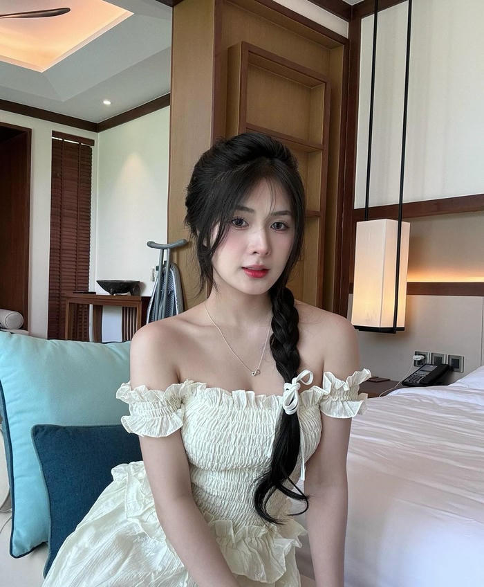 Ngắm 133+ ảnh Quỳnh Alee bikini sexy, quyến rũ khó cưỡng