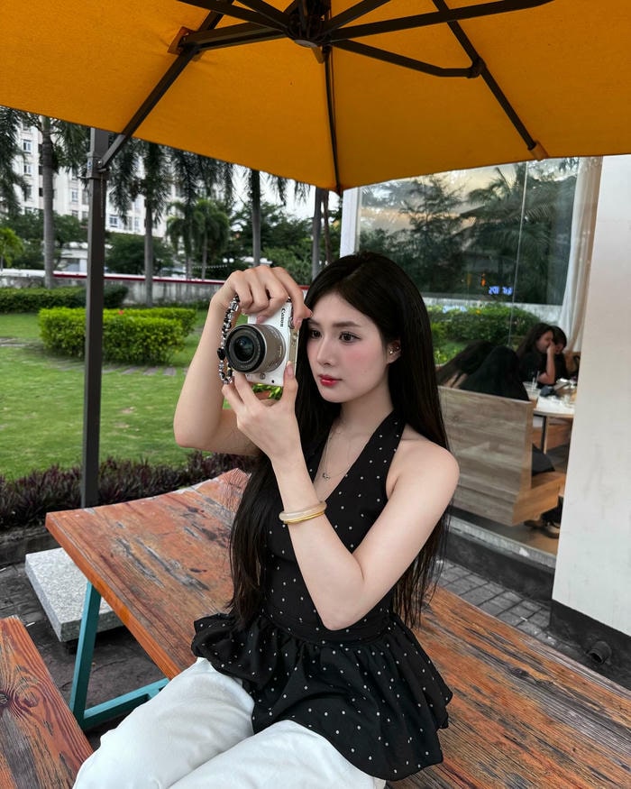 quỳnh alee bikini thể hiện vẻ đẹp hài hòa