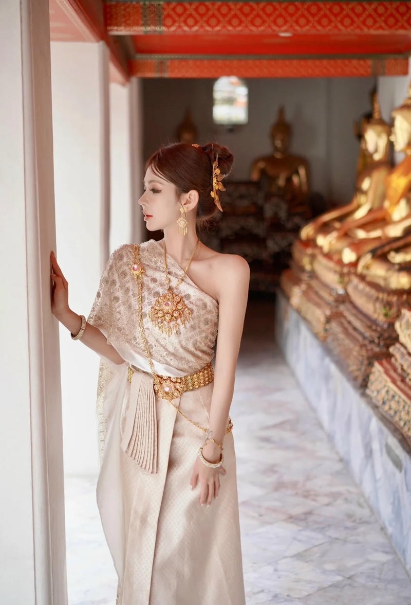 Hoa hậu thái lan với thần thái sang trọng quyến rũ