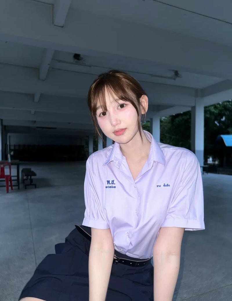 Khung cảnh thành phố làm nền cho vẻ đẹp hiện đại