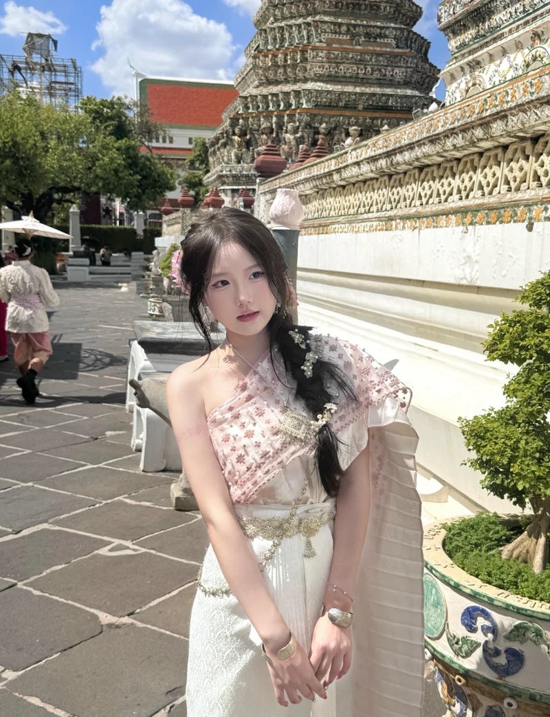 Tạo dáng tự nhiên giúp ảnh trở nên thu hút hơn
