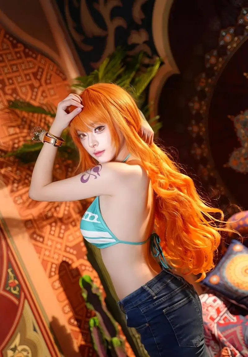 ảnh cosplay nami tạo dáng chuyên nghiệp