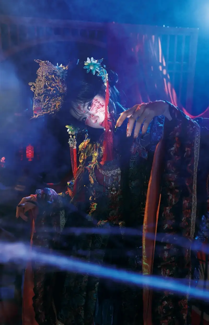 cosplay ma nữ đẹp ma mị đầy cuốn hút