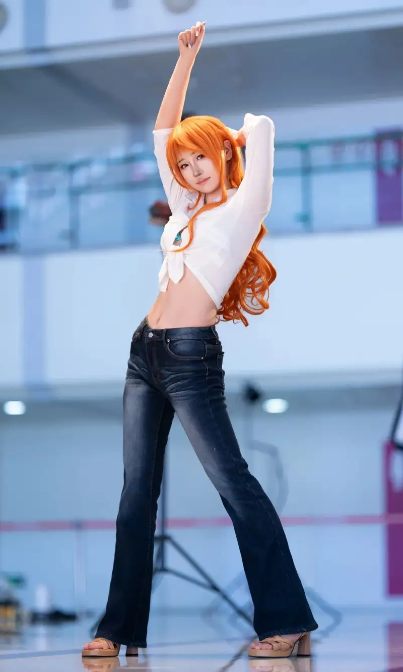 cosplay nami phong cách anime đẹp nổi bật