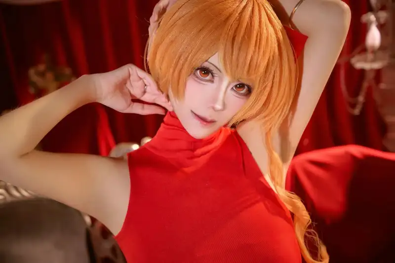 cosplay nami với biểu cảm tự nhiên cuốn hút