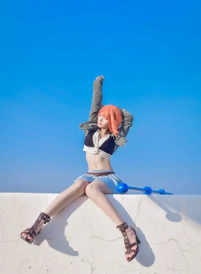 cosplay nami với tạo hình chuẩn nhân vật