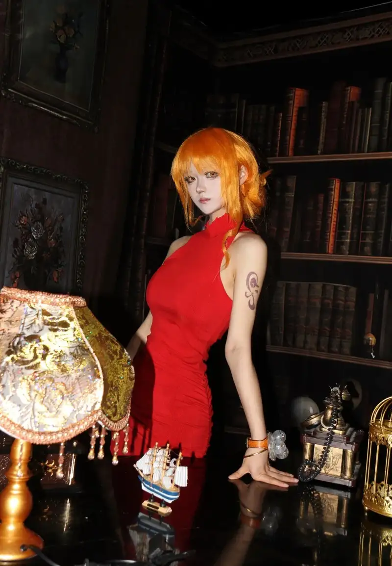 cosplay nami với trang phục đặc trưng đẹp mắt