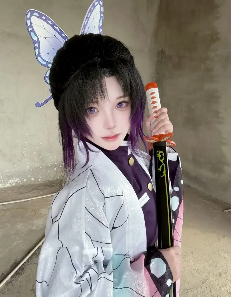 cosplay shinobu phong cách nhẹ nhàng và thanh thoát