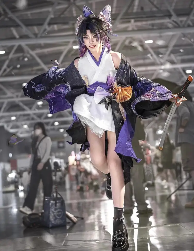 hình ảnh shinobu cosplay đẹp chuẩn nhân vật