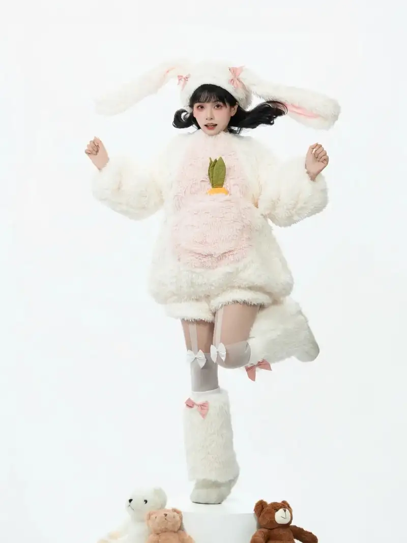 hình cosplay thỏ nữ mặc trang phục dễ thương