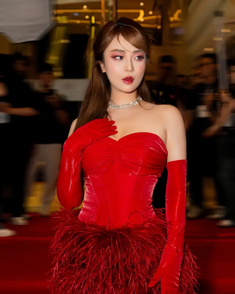misthy sexy cuốn hút mọi ánh nhìn