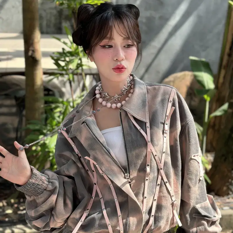 misthy sexy với thần thái cuốn hút